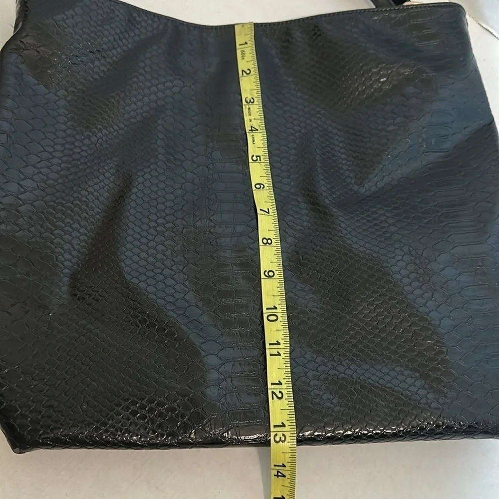 LULU DHARMA Black snakeskin Women's HOBO Bag in PRISTINE CONDITION
